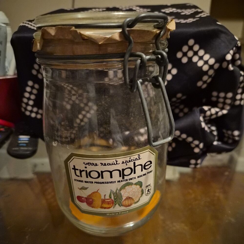 Vintage Triomphe Arc France 1L Glass Jar Canister w/Hinged Metal Bale Lid.